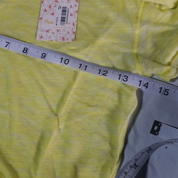 Free People Women's Tee Shirt - Picture 7 of 7